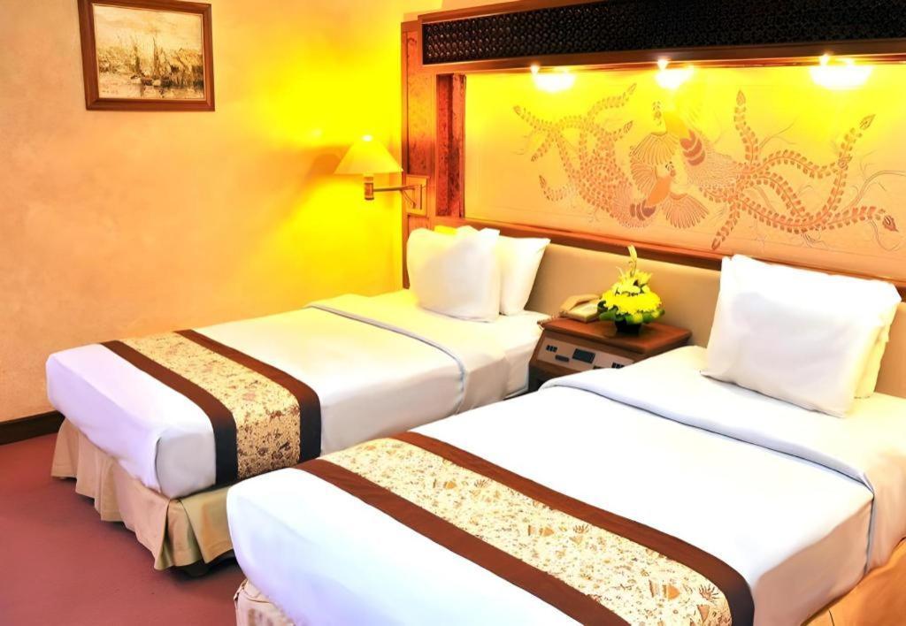 Kartika Chandra Hotel Jakarta Ngoại thất bức ảnh
