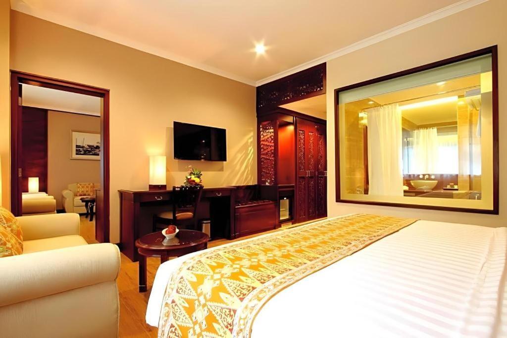 Kartika Chandra Hotel Jakarta Ngoại thất bức ảnh