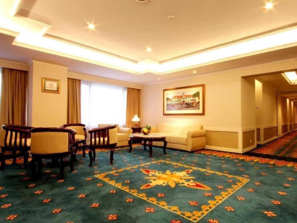Kartika Chandra Hotel Jakarta Ngoại thất bức ảnh