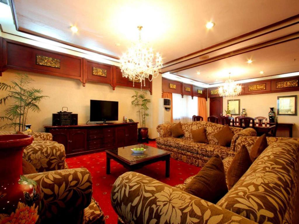 Kartika Chandra Hotel Jakarta Ngoại thất bức ảnh