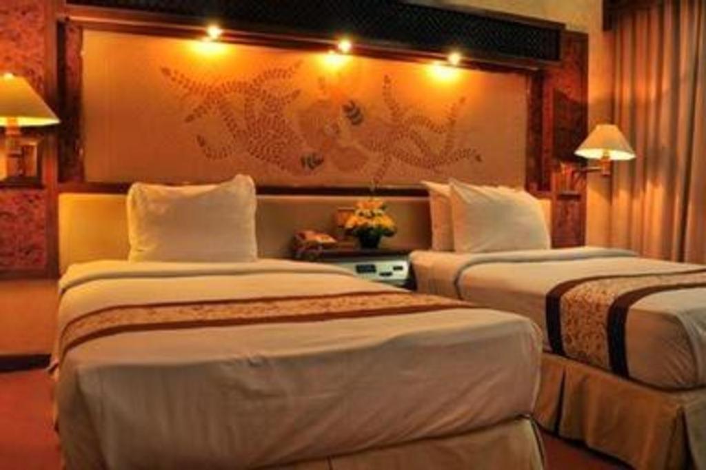 Kartika Chandra Hotel Jakarta Ngoại thất bức ảnh
