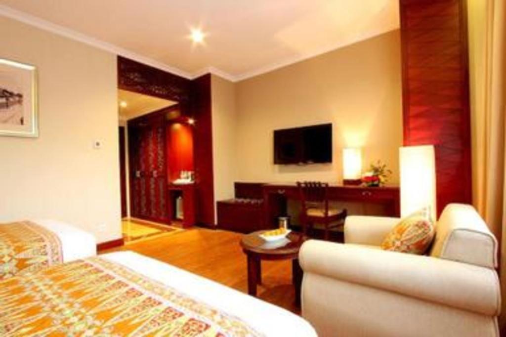 Kartika Chandra Hotel Jakarta Ngoại thất bức ảnh
