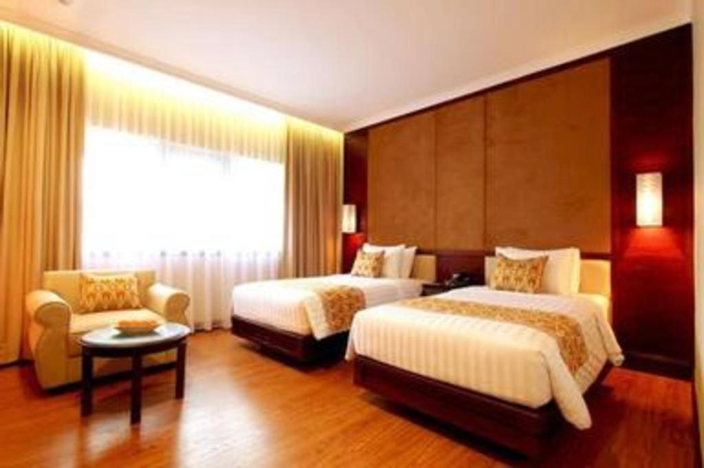 Kartika Chandra Hotel Jakarta Ngoại thất bức ảnh