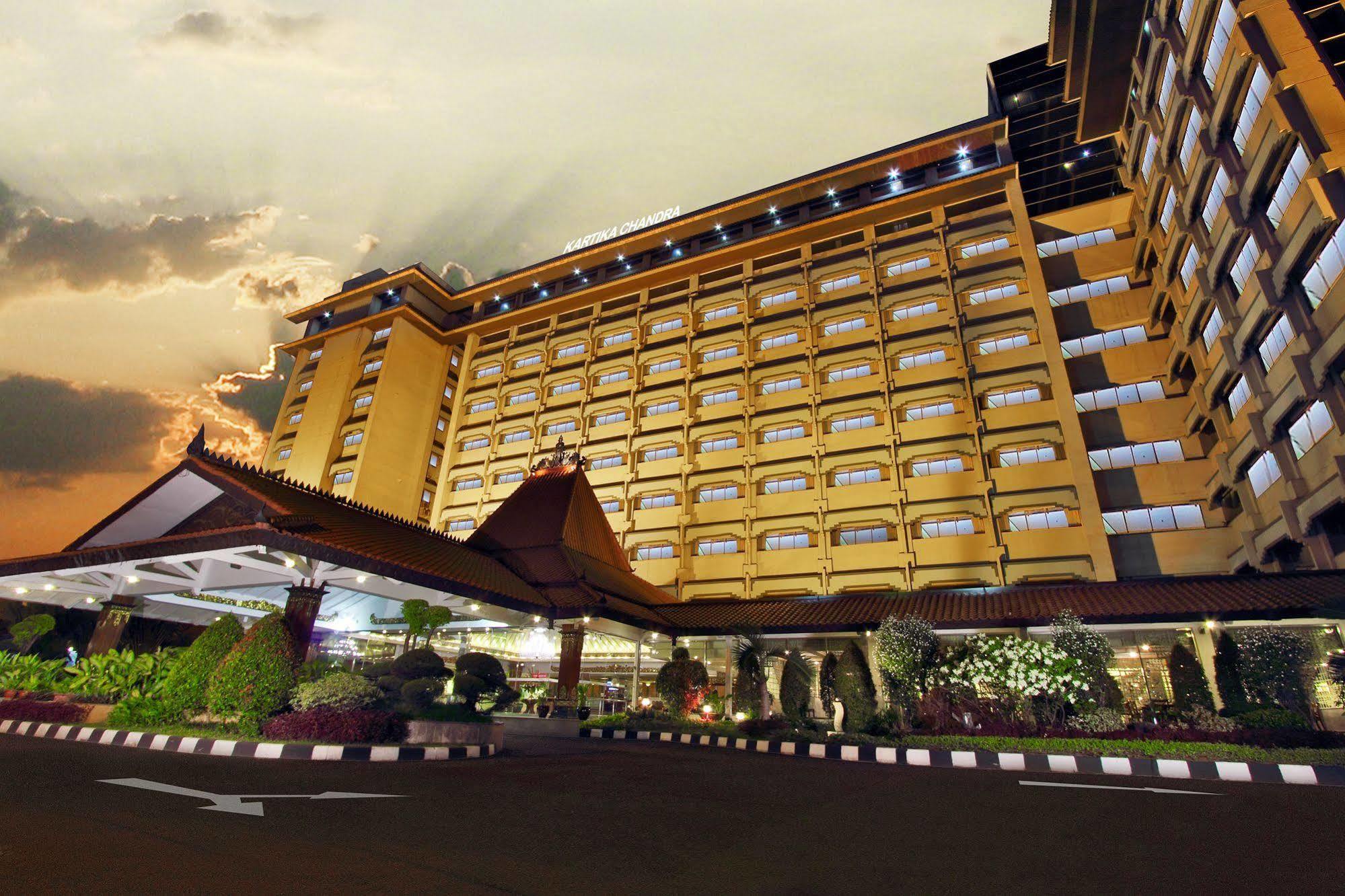 Kartika Chandra Hotel Jakarta Ngoại thất bức ảnh